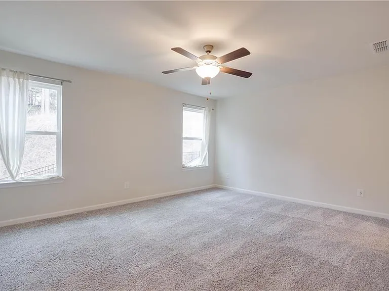 116 Cedar Ln — Photo 18