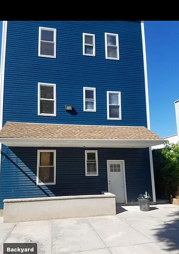 951 Chancellor Ave Photo 1
