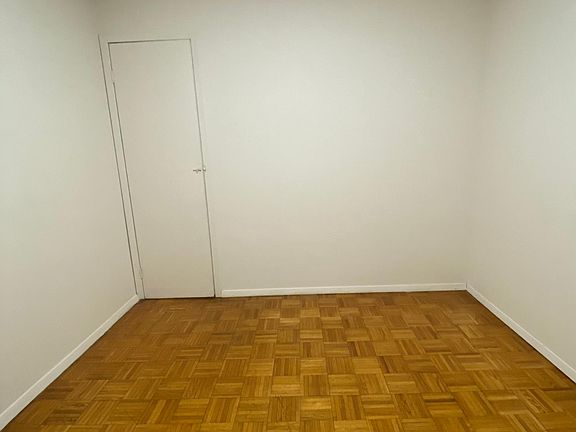 5th image of 14074 34th Ave #D6d