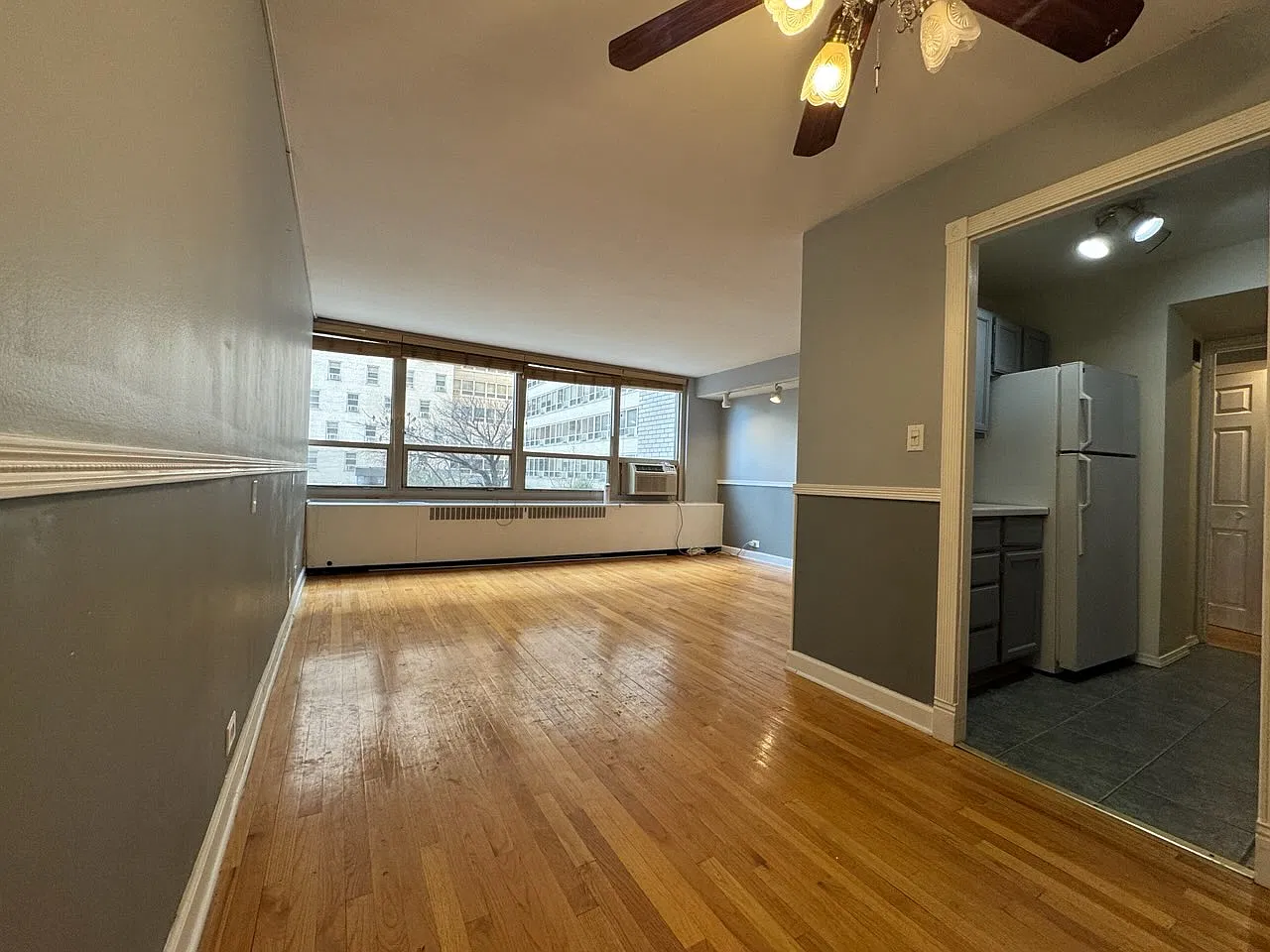 3950 N Lake Shore Dr — Photo 1