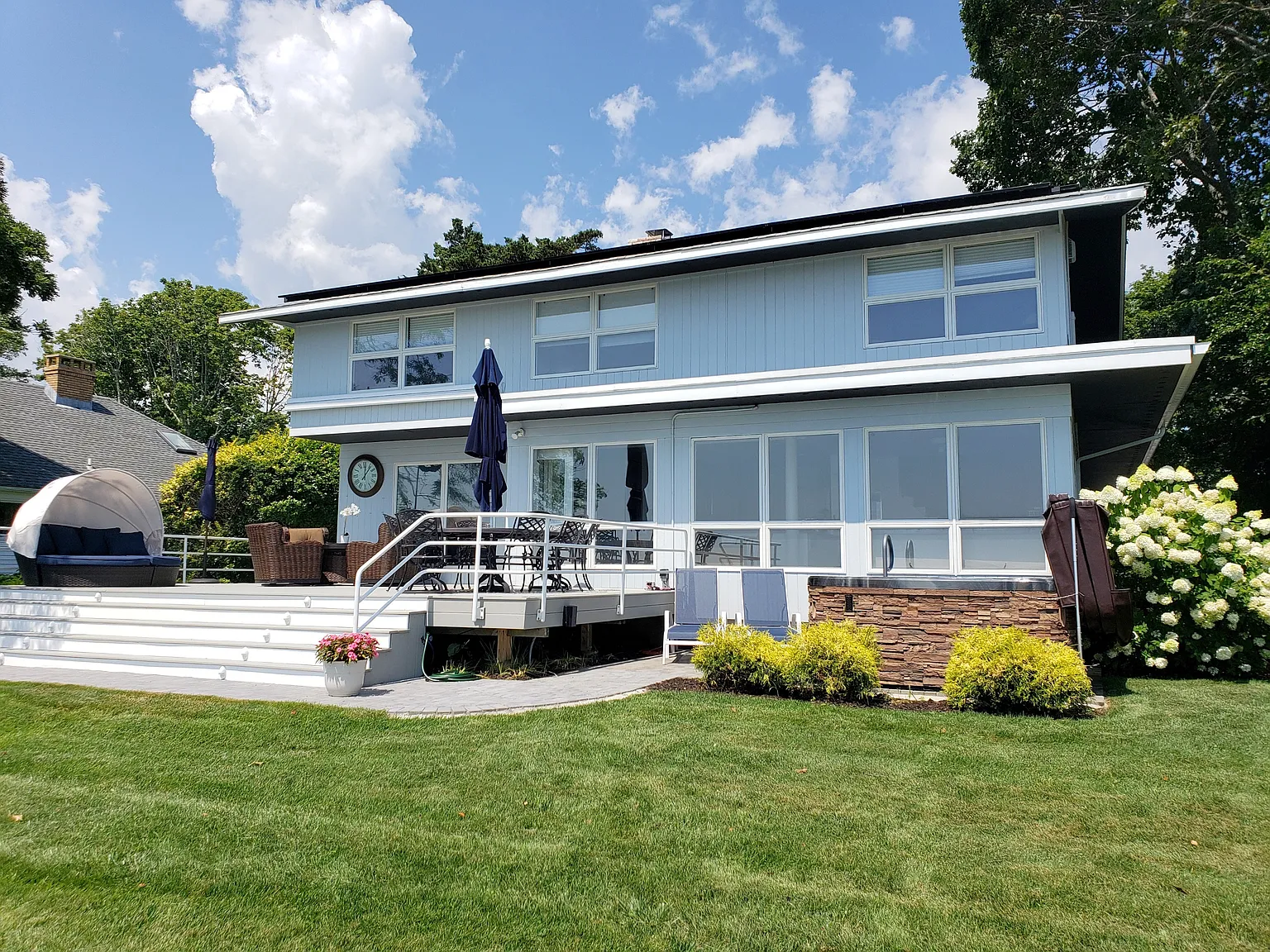Us Open! Stunner Right On The Bay Beach! Hot Tub! 6br 3ba! — Photo 2