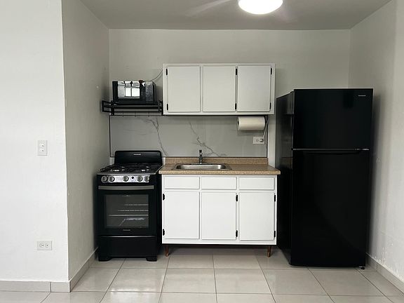 2nd image of 3362 Paseo Calma APT A