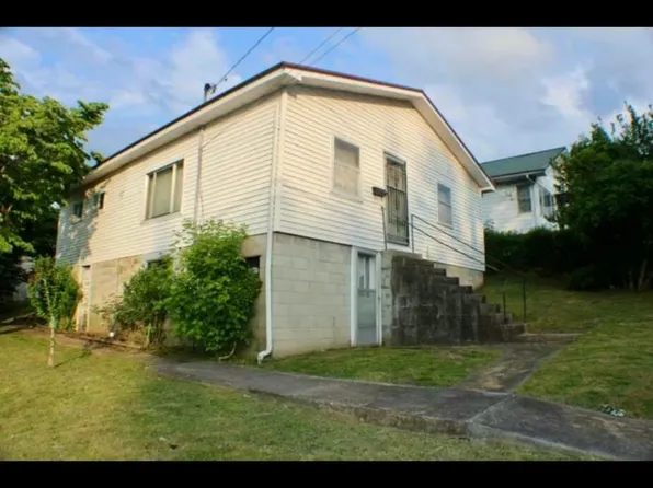 703 School Rd, Cumberland, KY 40823