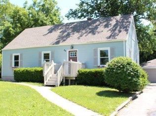 44 Deerpath Rd, Merrillville, IN 46410