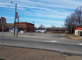 802 Walnut St, Murphysboro, IL 62966