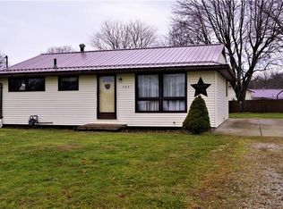 724 Cherry St, Malvern, OH 44644