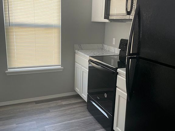 5th image of 418 N 20th St #L