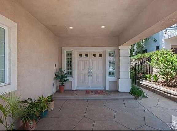 2nd image of 1916 Seabreeze St