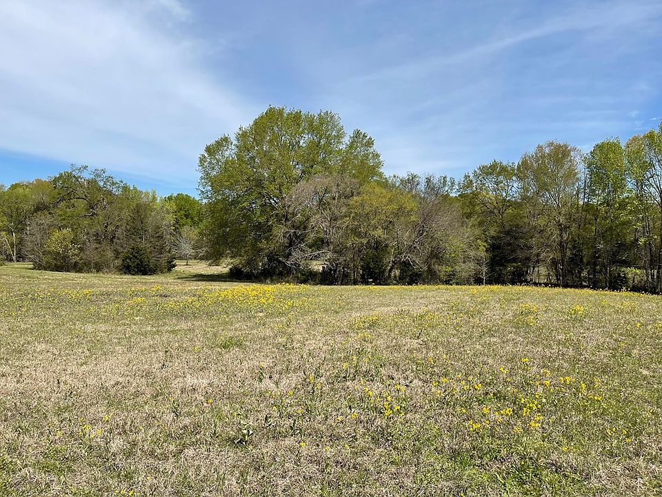 2nd image of 11 Belles Ln