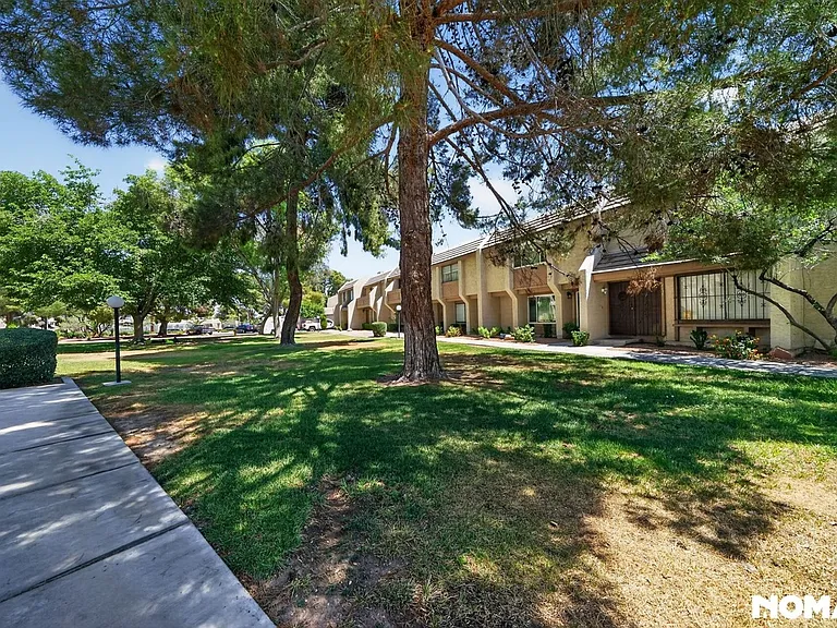 4628 Michillinda Ln — Photo 3