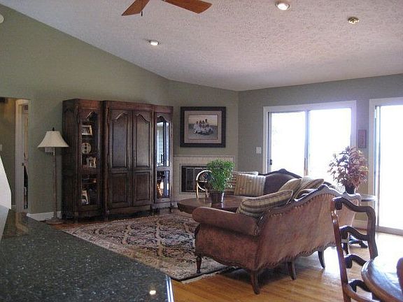 5th image of 1310 Terrys Mountain Rd