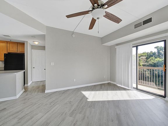 5th image of 211 Heritage Blvd Suite 502