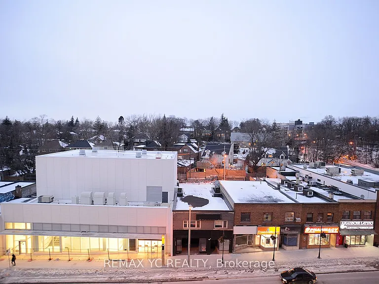 2020 Bathurst St #721 — Photo 12