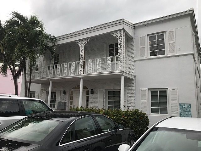1st image of 125 N Shore Dr APT 3