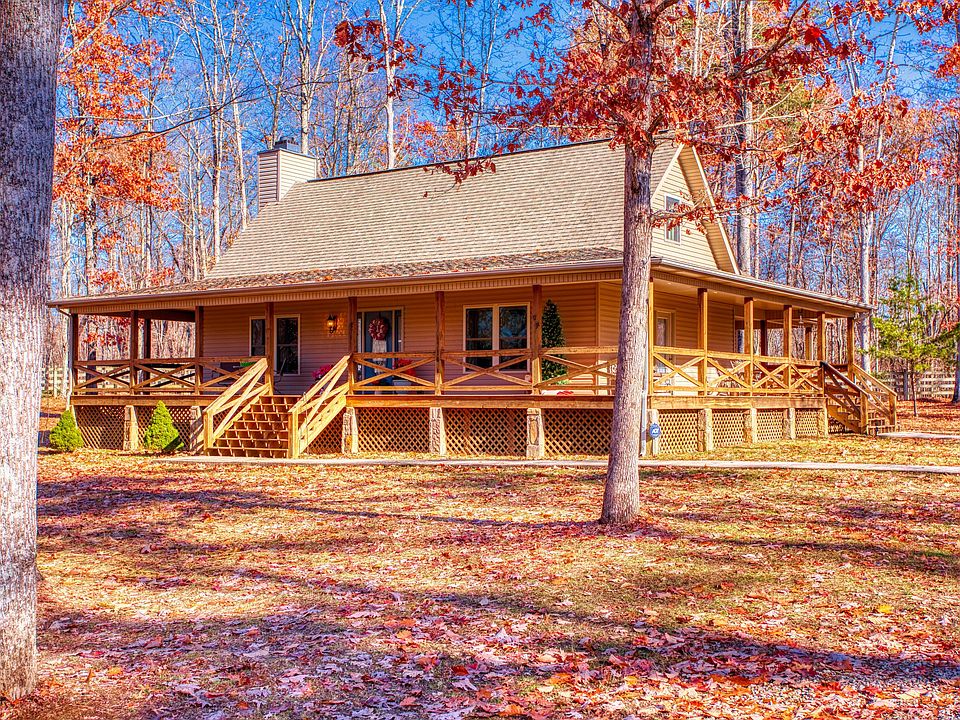 1st image of 6 Red Oak Ln