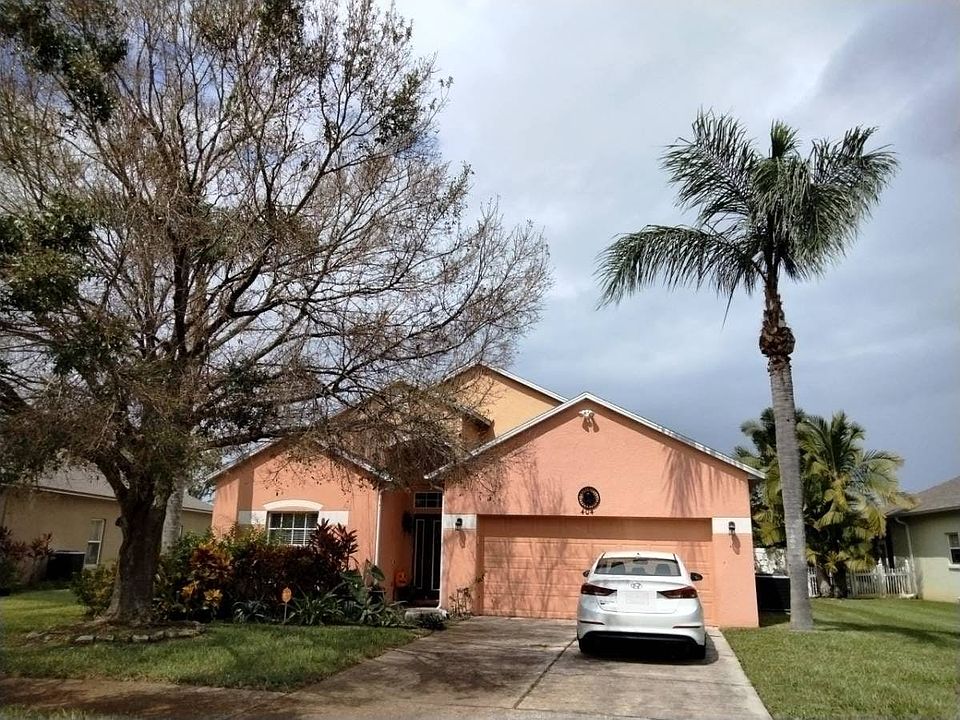 1st image of 404 Casa Marina Pl