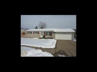 22086 Purdue Ave, Farmington Hills, MI 48336