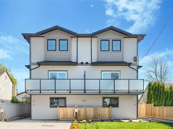 921 Dale St #1, Saanich, BC V8X 2V9