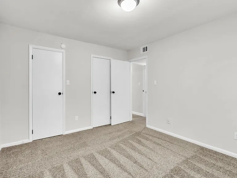 Country Creek Apartments — Photo 73