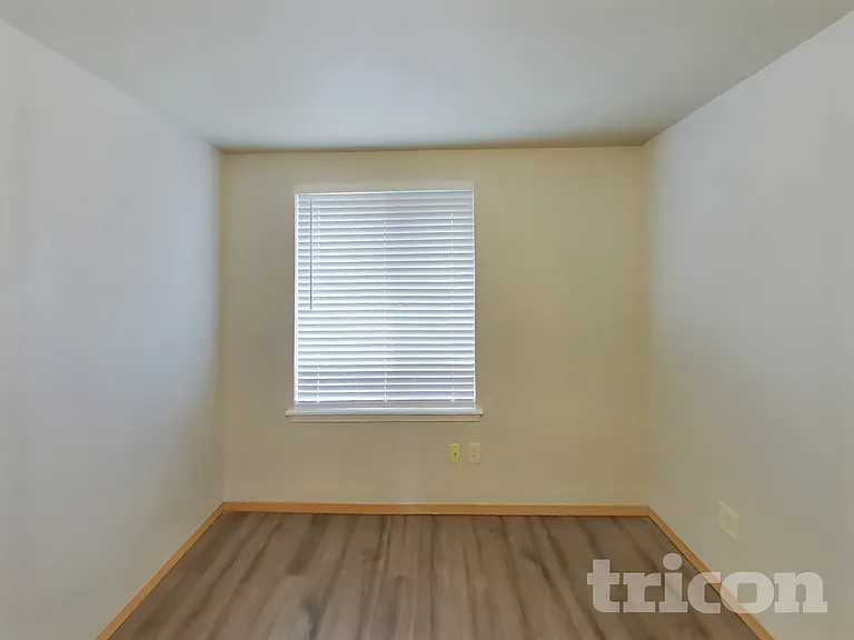 6031 Thornbury Pl SE — Photo 13