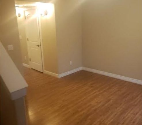 4th image of 446 W 6 S APT 203