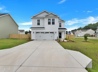 500 Yellow Birch Way, Hubert, NC 28539