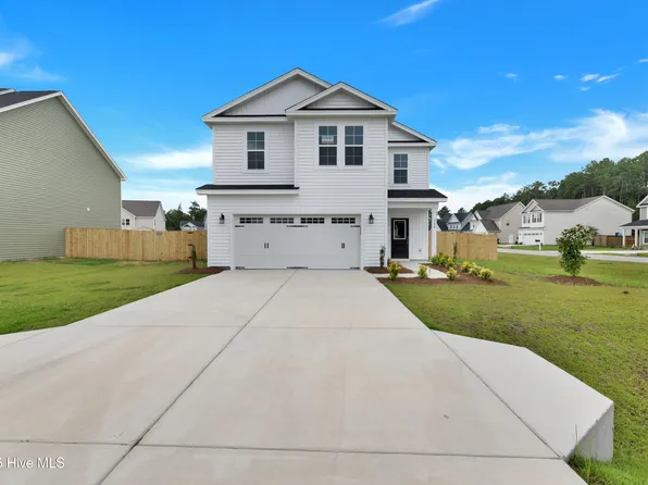 500 Yellow Birch Way, Hubert, NC 28539