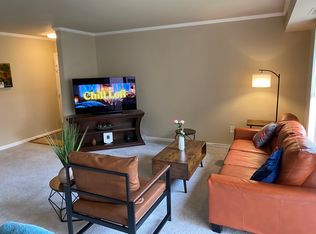 6141 Edsall Rd APT D, Alexandria, VA 22304