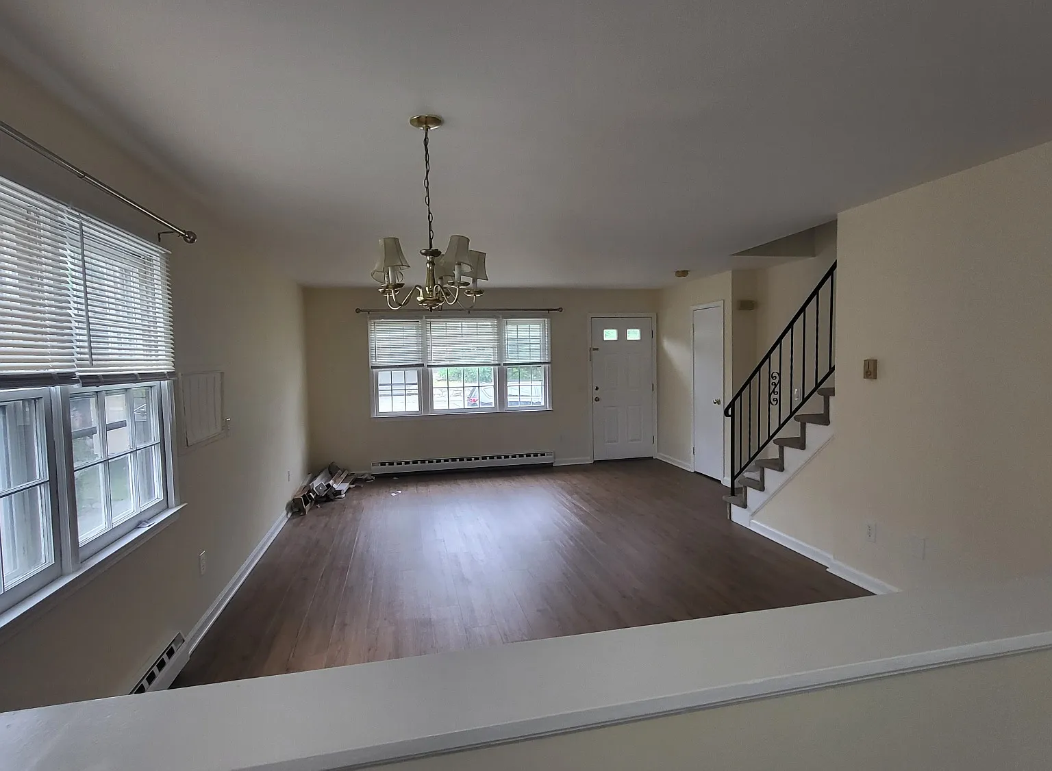 3 bed, 1.5 bath, 1200 sqft, $3,250 — Photo 4
