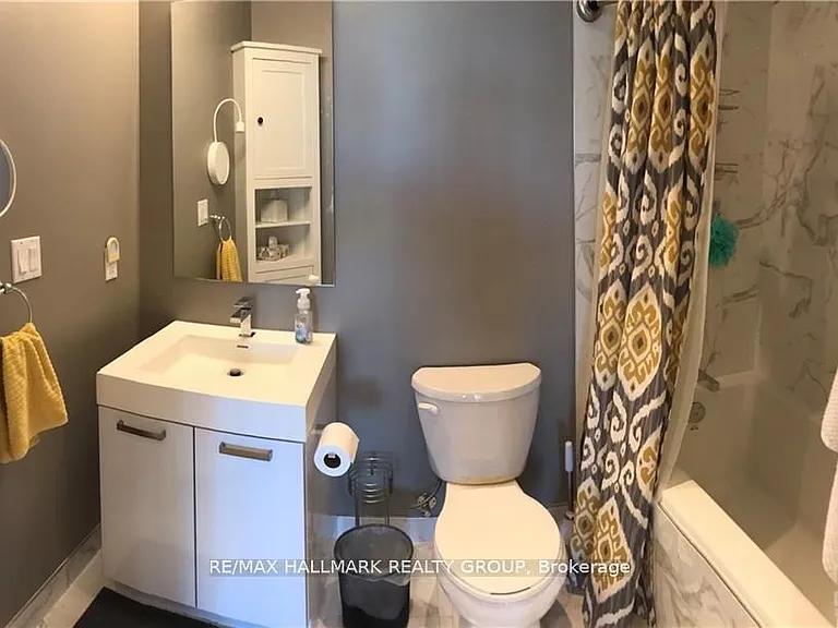 203 Catherine St #616 — Photo 3