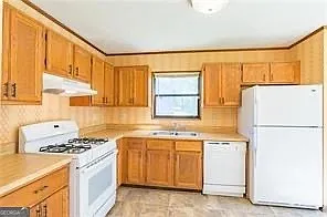 1031 Forest Park Ln — Photo 5