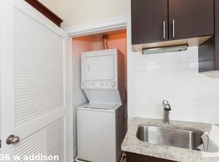 1436 W Addison St #1522, Chicago, IL 60613