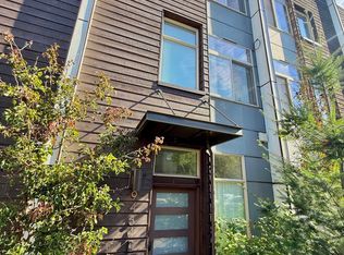 9434 Linden Ave N, Seattle, WA 98103