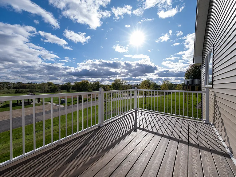 568 4th Circle Dr SE — Photo 21