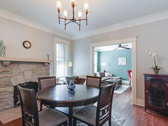 3rd image of 1849 Evelyn Ave