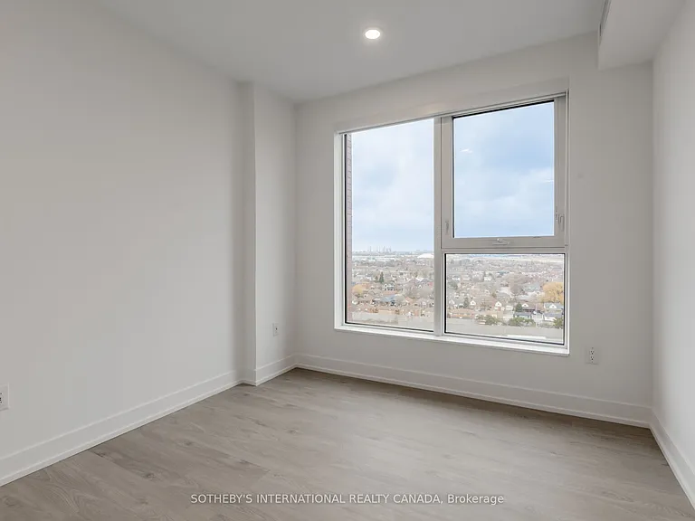 31 Garden Ave #808 — Photo 31