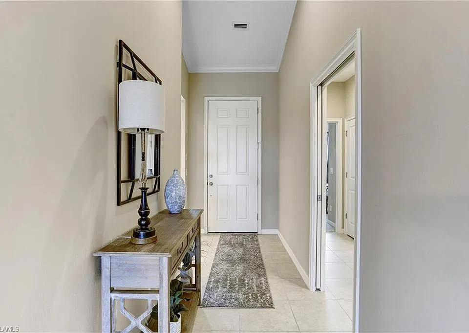 9433 Benvenuto Ct #201