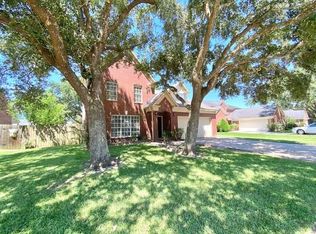 3908 Spring Circle Dr W, Pearland, TX 77584
