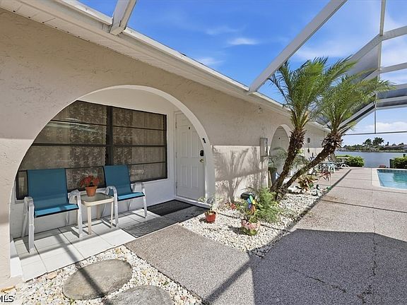 3rd image of 147 SW 47th Ter APT 1