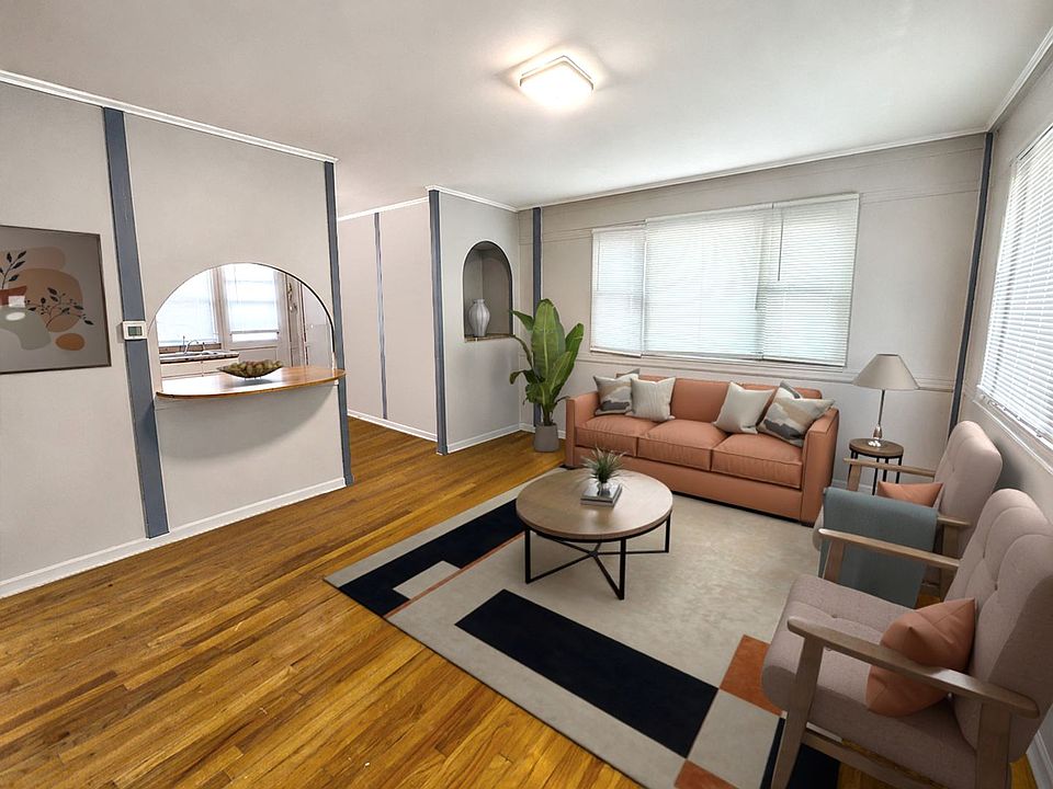 1st image of 102 S Maple Ave