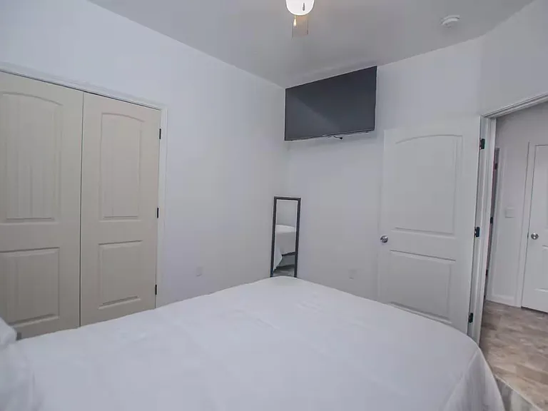 3112 Clay St — Photo 17