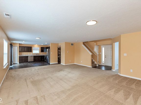 5th image of 12179 Country Side Dr