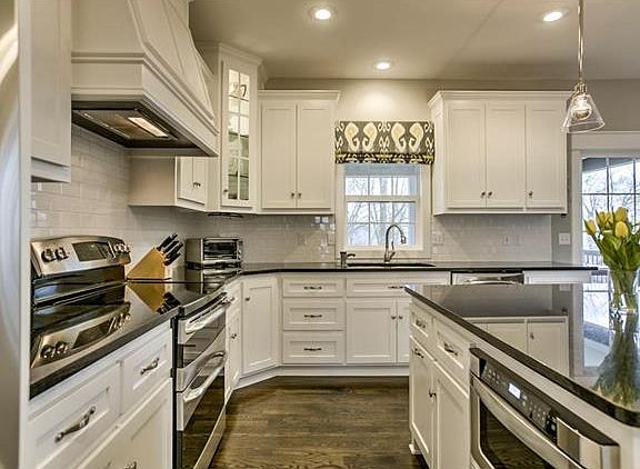 5th image of 6189 Southlake Dr