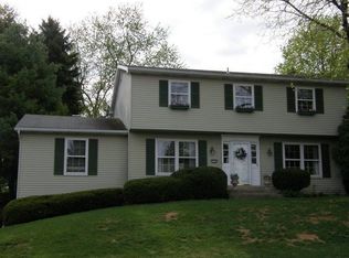 1214 Valley View Dr, Allentown, PA 18103