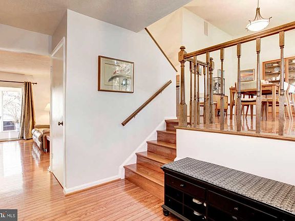 2nd image of 9600 Waterford Dr