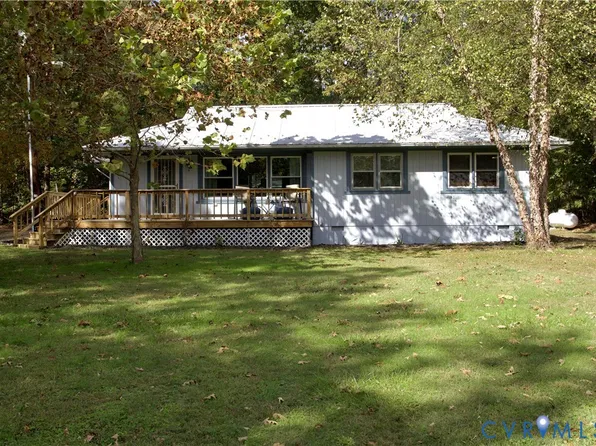 9012 Shawonodasee Rd, Chesterfield, VA 23832