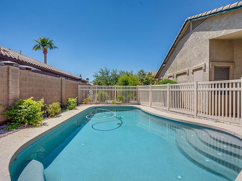 1st image of 1713 E Wildhorse Pl