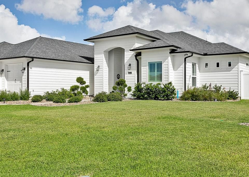 1st image of 2 Sawgrass Ct