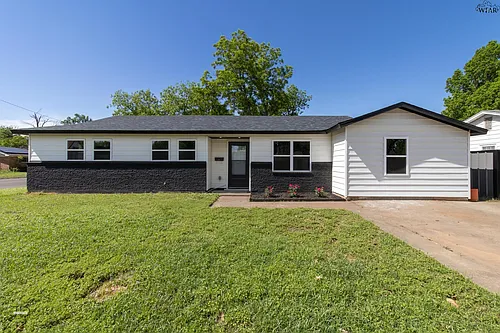 1310 Eleanor St Photo 1