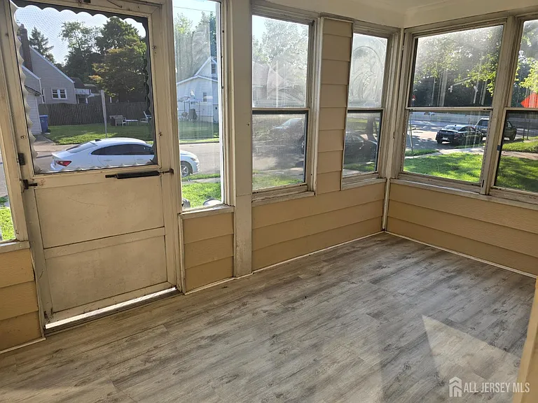 111 Bertram Ave — Photo 3